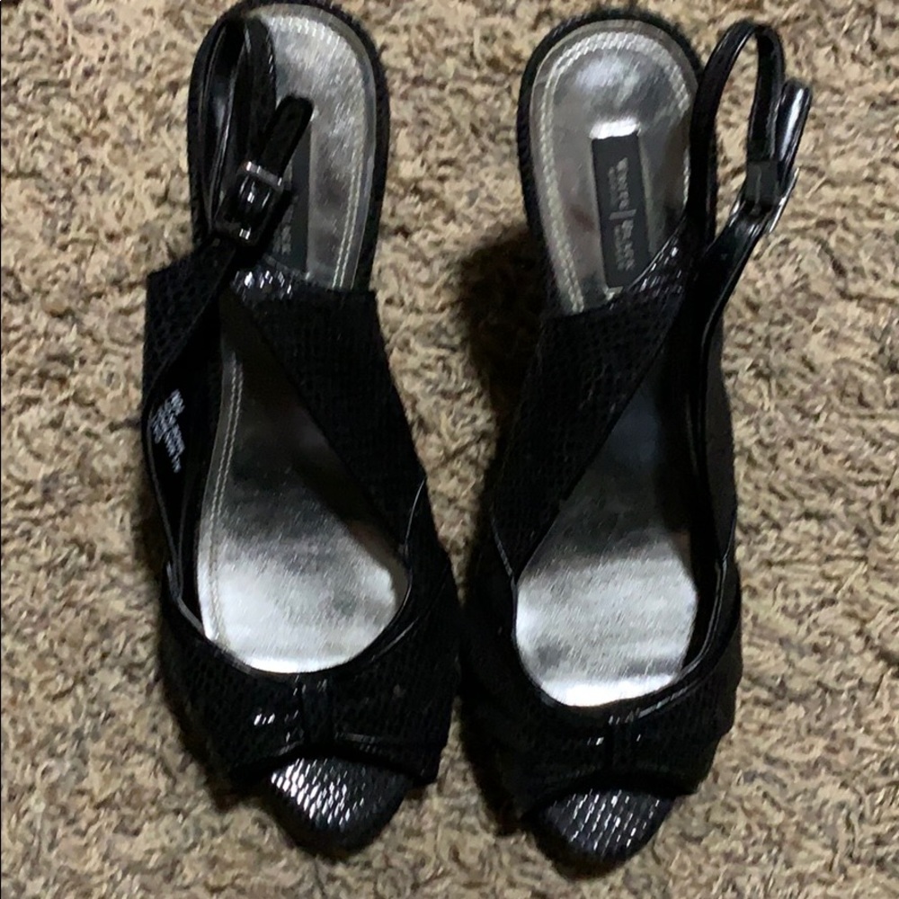White House Black Market peep toe sling back heels